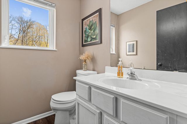 1400 Field Creek Circle, Victoria, MN 55386