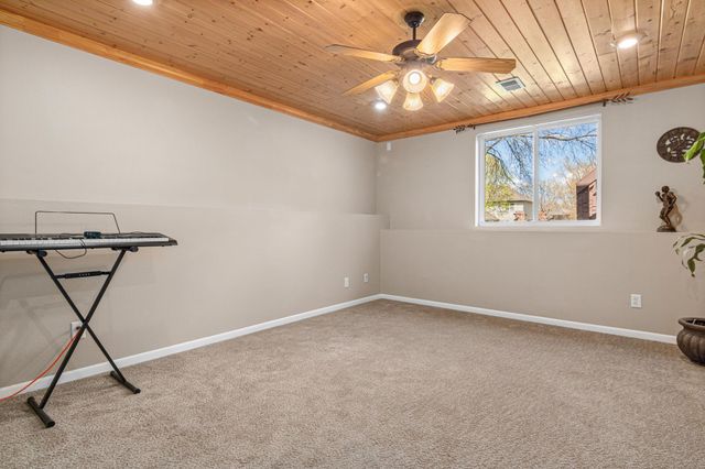 1400 Field Creek Circle, Victoria, MN 55386