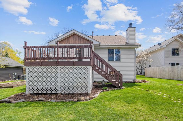 1400 Field Creek Circle, Victoria, MN 55386