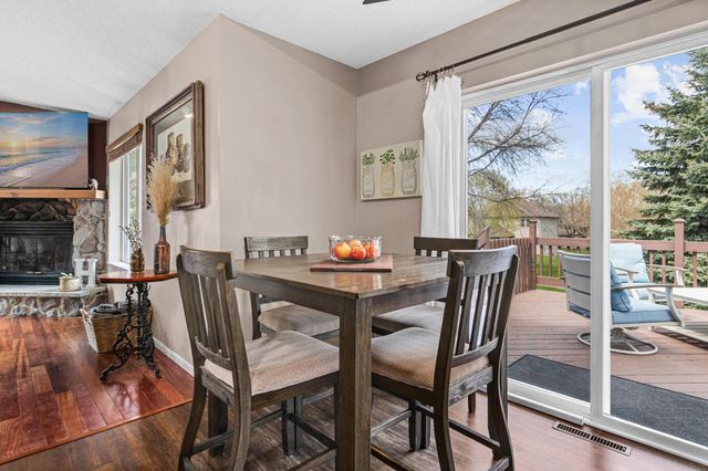 1400 Field Creek Circle, Victoria, MN 55386