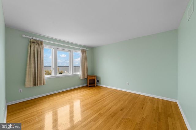14 HARBORVIEW DR, Atlantic Highlands, NJ 07716