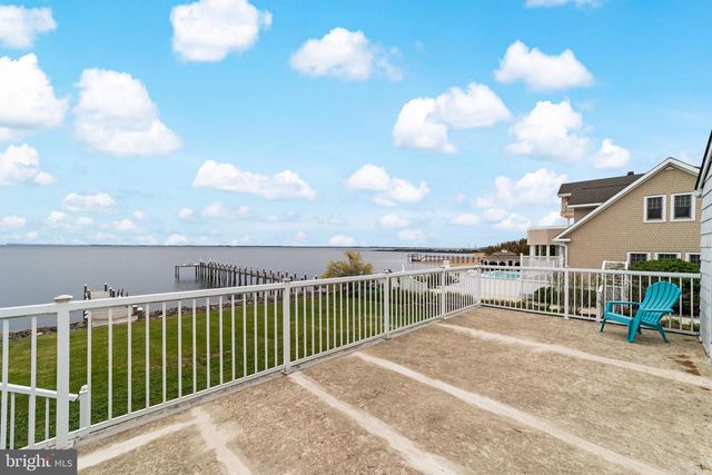 14 HARBORVIEW DR, Atlantic Highlands, NJ 07716