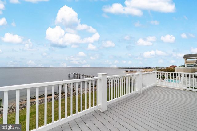 14 HARBORVIEW DR, Atlantic Highlands, NJ 07716