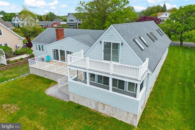 14 HARBORVIEW DR, Atlantic Highlands, NJ 07716