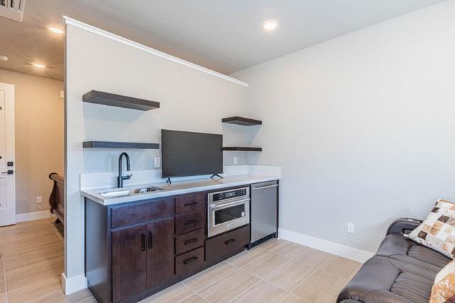 135 8TH, Marina, CA 93933
