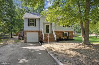 10716 CRESTWOOD DR, Spotsylvania, VA 22553