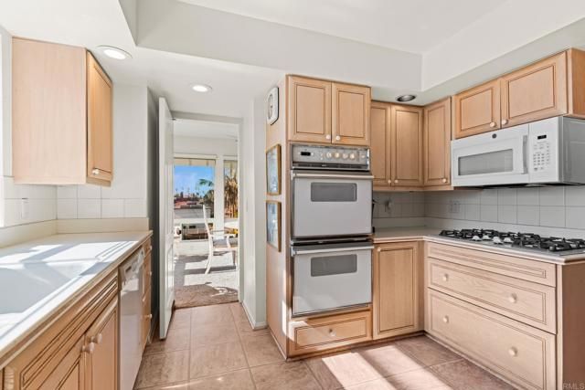 1105 Reed, San Diego, CA 92109