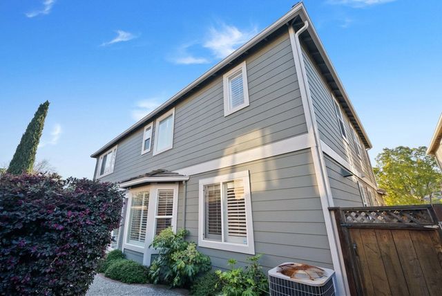 4717 4717 Chestnut Ct, Dublin, CA 94568