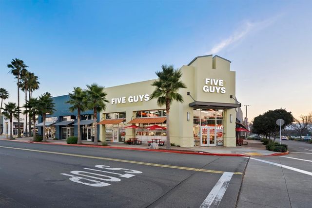 4717 4717 Chestnut Ct, Dublin, CA 94568