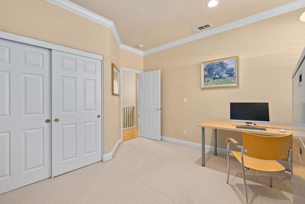 Image 42 of property listing at 4717 4717 Chestnut Ct, Dublin, CA 94568