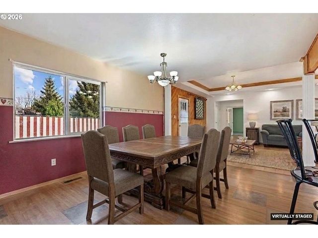 2708 N DEPOT St, La Grande, OR 97850