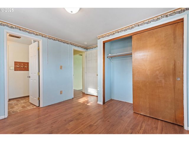 2708 N DEPOT St, La Grande, OR 97850