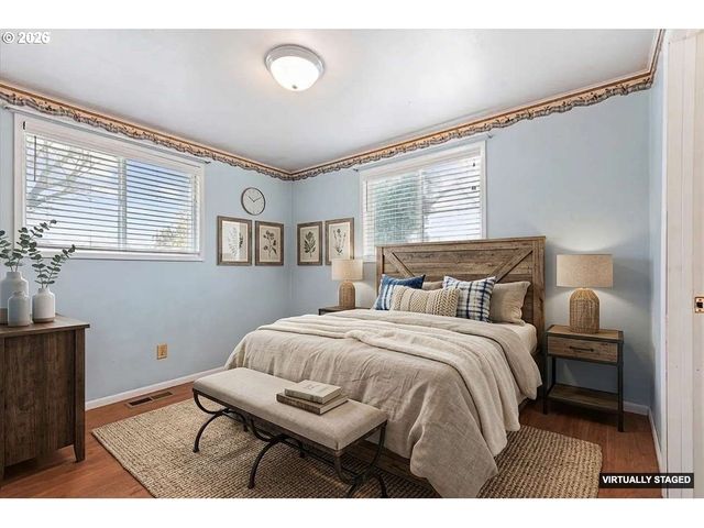 2708 N DEPOT St, La Grande, OR 97850