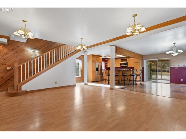 2708 N DEPOT St, La Grande, OR 97850