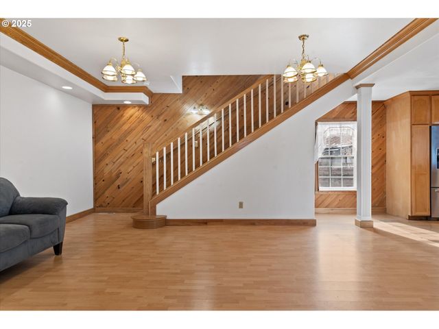 2708 N DEPOT St, La Grande, OR 97850