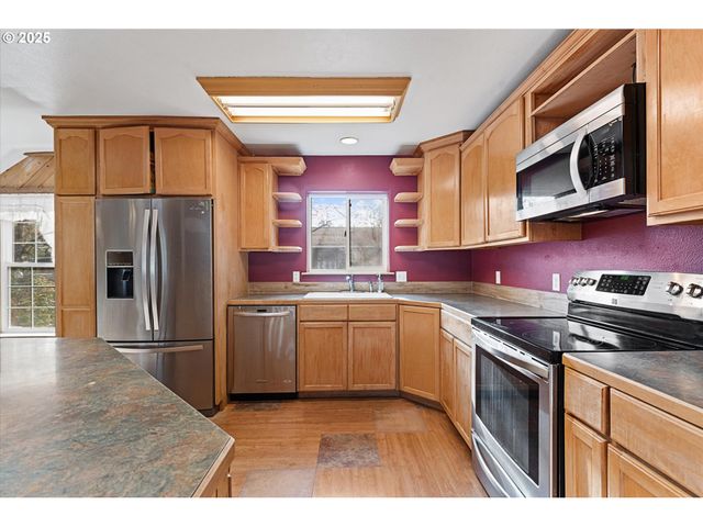 2708 N DEPOT St, La Grande, OR 97850