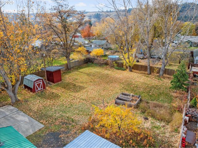 2708 N DEPOT St, La Grande, OR 97850