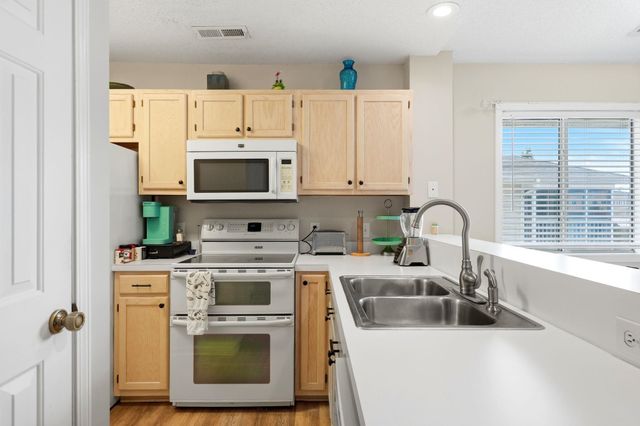 208 Landing Rd Apt G, North Myrtle Beach, SC 29582