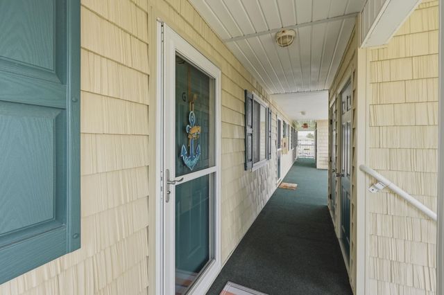208 Landing Rd Apt G, North Myrtle Beach, SC 29582