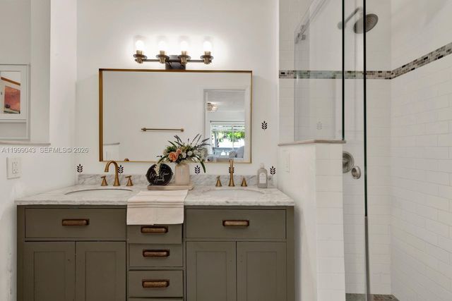 10441 Mahogany Key Cir 202, Miami, FL 33196