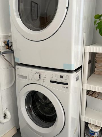 10441 Mahogany Key Cir 202, Miami, FL 33196