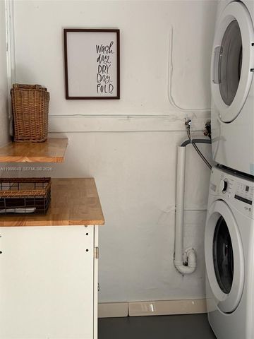 10441 Mahogany Key Cir 202, Miami, FL 33196