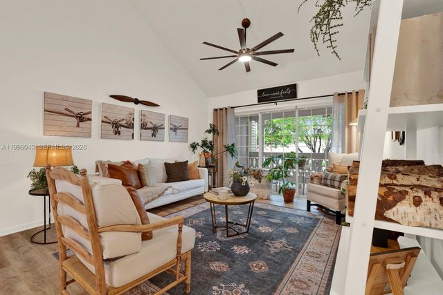 10441 Mahogany Key Cir 202, Miami, FL 33196