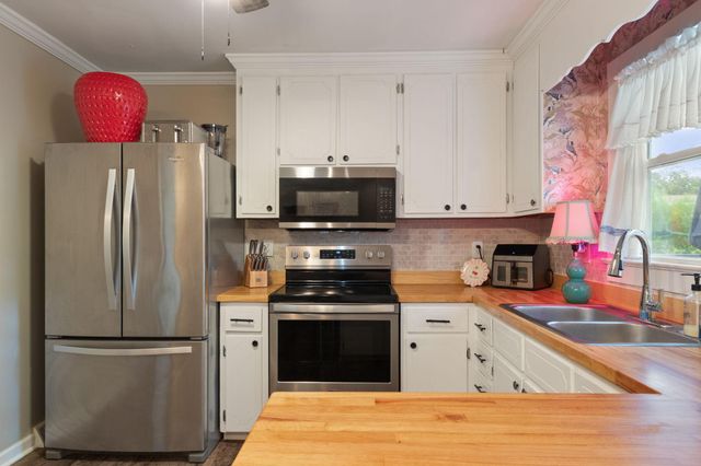 714 SCOTT DR, Fredericksburg, VA 22405