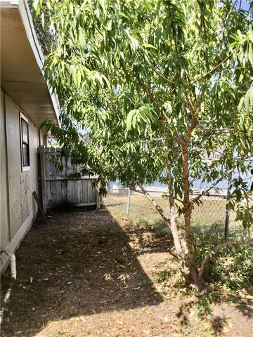 1110 Green Lane Dr, Corpus Christi, TX 78405