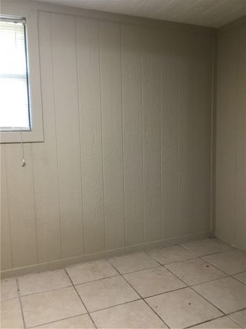1110 Green Lane Dr, Corpus Christi, TX 78405