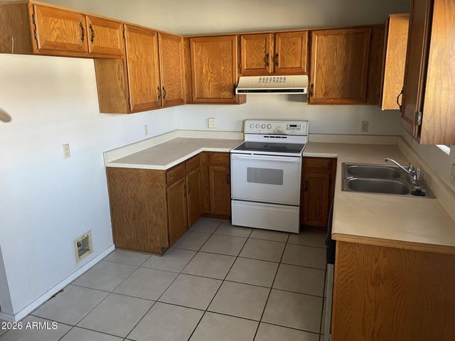 5124 W WILLOW Avenue, Glendale, AZ 85304