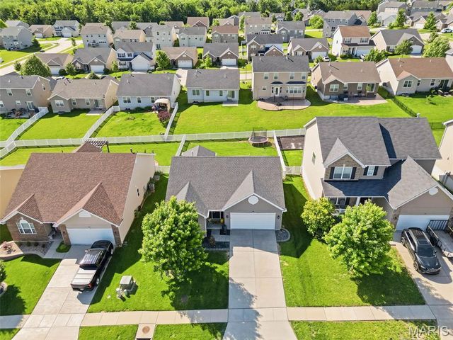 128 Champions Lane, Wentzville, MO 63385