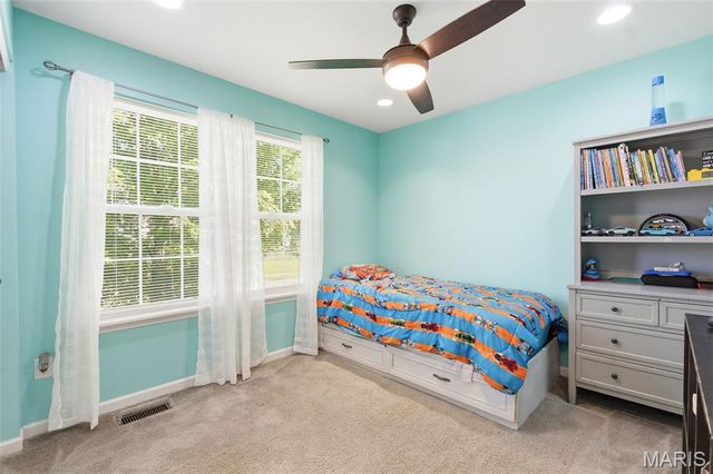 128 Champions Lane, Wentzville, MO 63385