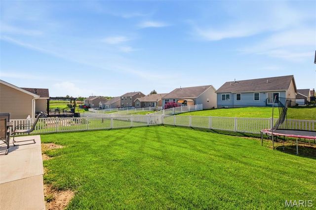 128 Champions Lane, Wentzville, MO 63385
