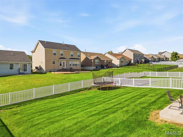 128 Champions Lane, Wentzville, MO 63385