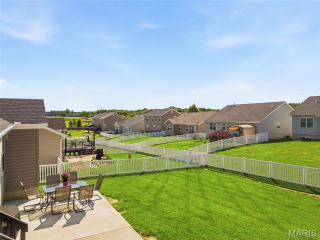 128 Champions Lane, Wentzville, MO 63385