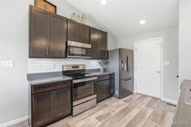 128 Champions Lane, Wentzville, MO 63385