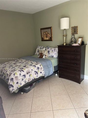 8335 SW 72nd Ave 212D, Miami, FL 33143