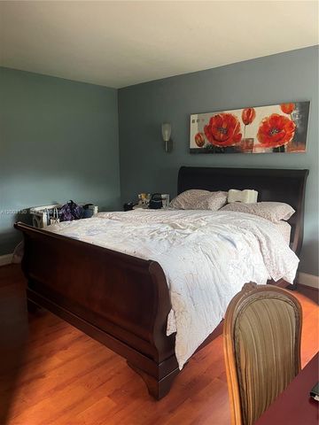 8335 SW 72nd Ave 212D, Miami, FL 33143