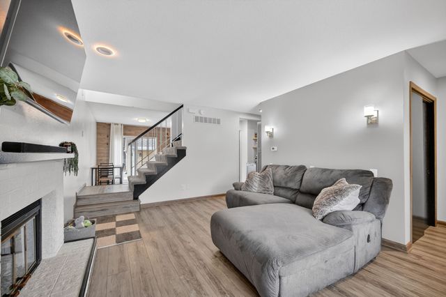 259 52nd Street, West Des Moines, IA 50265