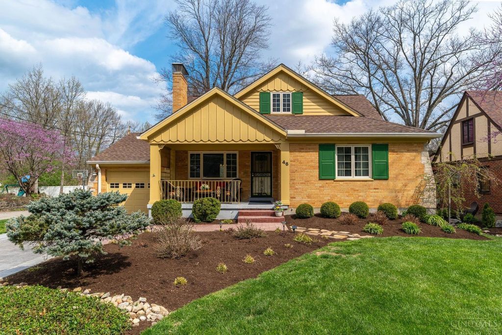 46 Forest Avenue, Wyoming, OH 45215