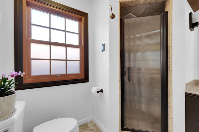 890 Linwood Way, San Leandro, CA 94577