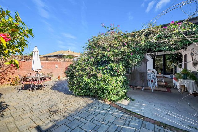 890 Linwood Way, San Leandro, CA 94577