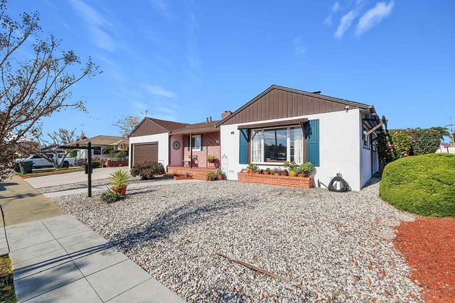 890 Linwood Way, San Leandro, CA 94577