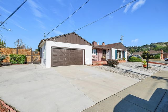 890 Linwood Way, San Leandro, CA 94577
