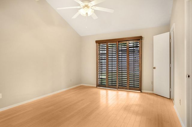 3203 Silver Falls Drive, Houston, TX 77339