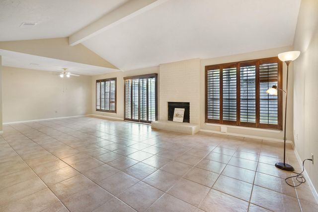 3203 Silver Falls Drive, Houston, TX 77339