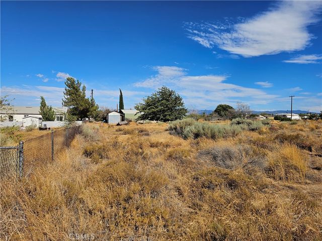 7248 Mesa Linda Street, Oak Hills, CA 92344
