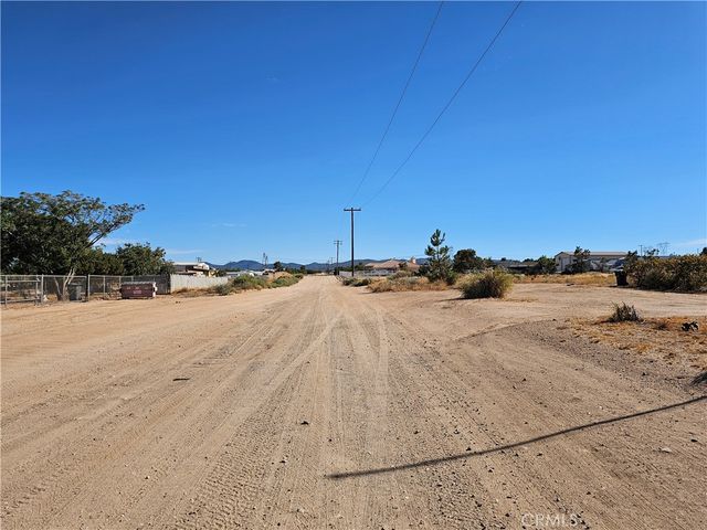 7248 Mesa Linda Street, Oak Hills, CA 92344