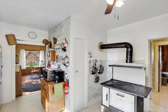 16812 W BIG SKY Ln, Nine Mile Falls, WA 99026